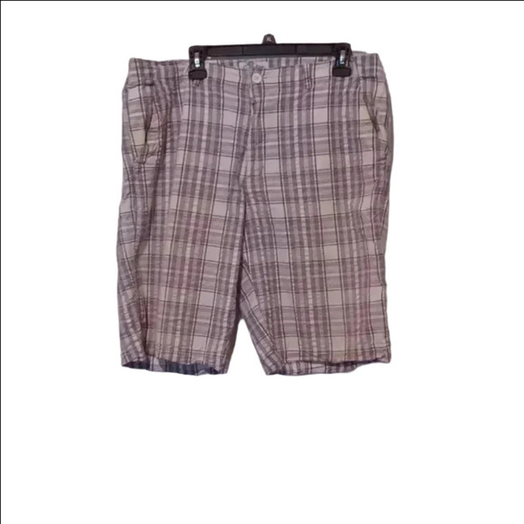 💙🐾Men's Calvin Klein plaid shorts🎉 - Picture 4 of 8